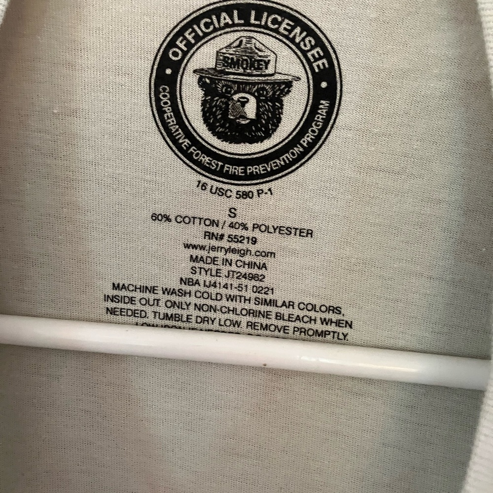 🐞Smokey Bear White T-Shirt - Picture 2 of 6